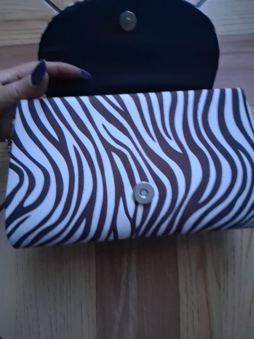 Piękna Nowa torebka. Polecam.