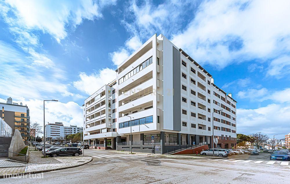 T2 141m² com 3 Varandas, Parqueamento e Elevador | Como Novo | Setúbal — São Sebastião, Setúbal