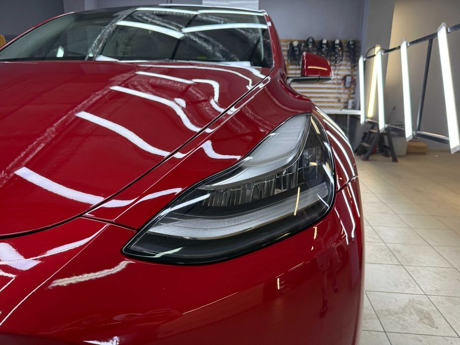 Tesla model Y 2022 року long range, повний комплект, дотяжки дверей