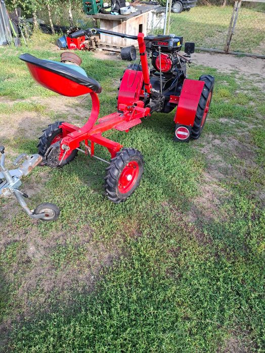 Sprzedam traktorek dzik