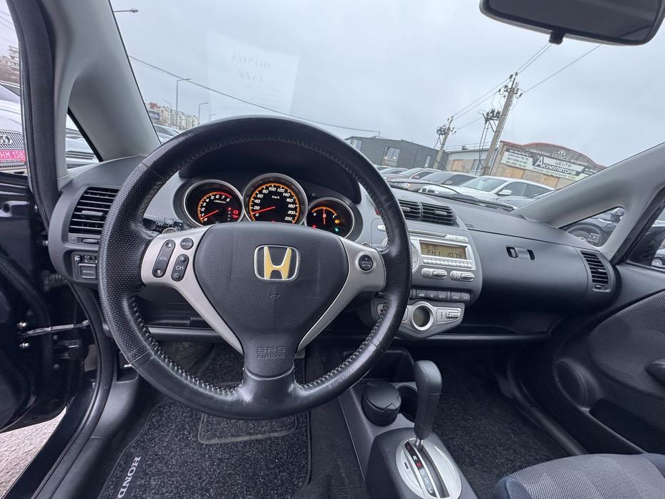 Продам Honda Jazz