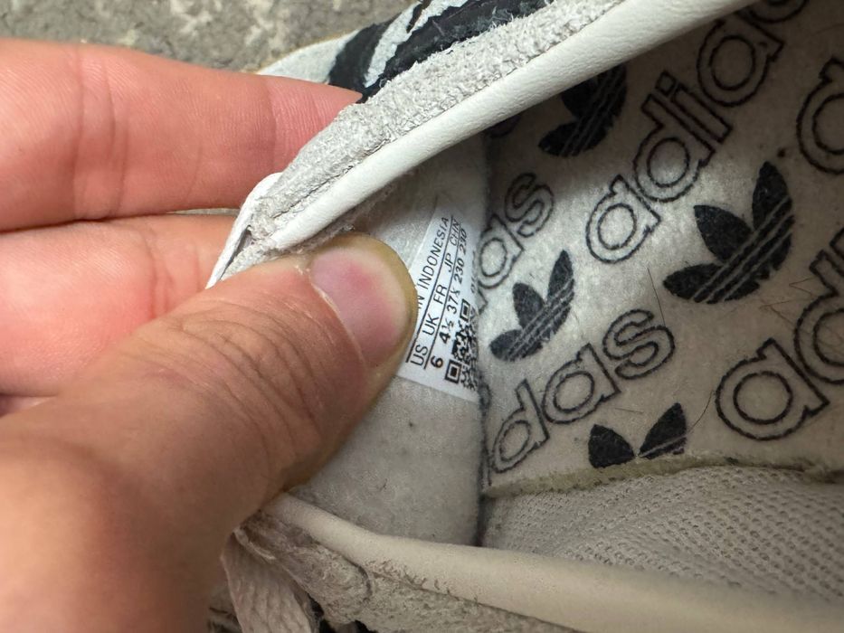 Кросівки adidas spezial