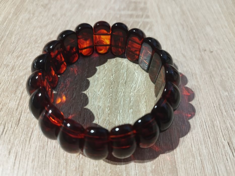 Bransoletka w kolorze bursztynu
