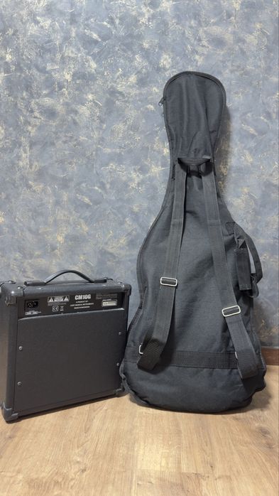 Guitarra elétrica Xcort X-1 + Amplificador Cort CM10G + Bolsa