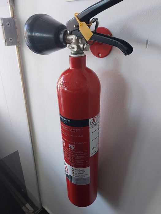 Extintores CO2 novos