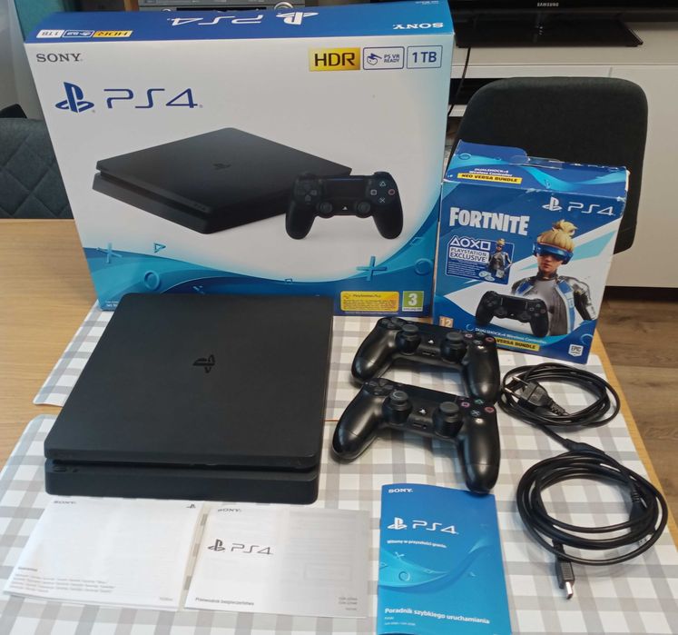 Konsola Sony PS4 1tb