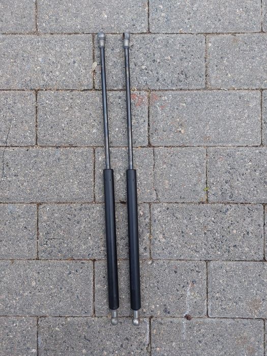 Conj.2 Amortecedores mala Audi