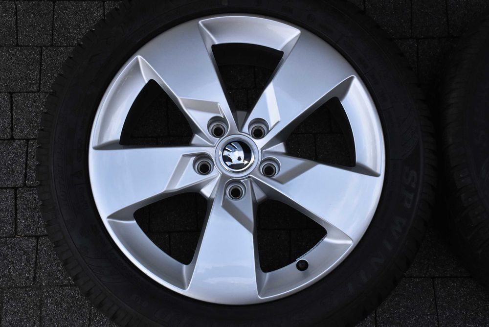 OEM Felgi AUDI A3 8P 8V A4 B5 B6 B7 Q2 VW Golf Passat T-Roc Seat Leon Skoda Octavia 17"