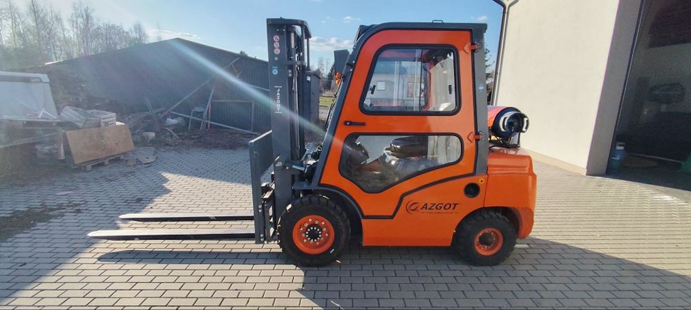 Wózek widłowy LPG Jazgot 2.5t tylko 56mth jak nowy