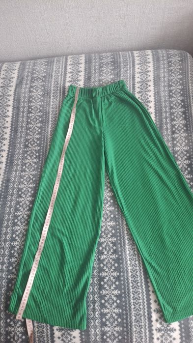 Продам штани в рубчик