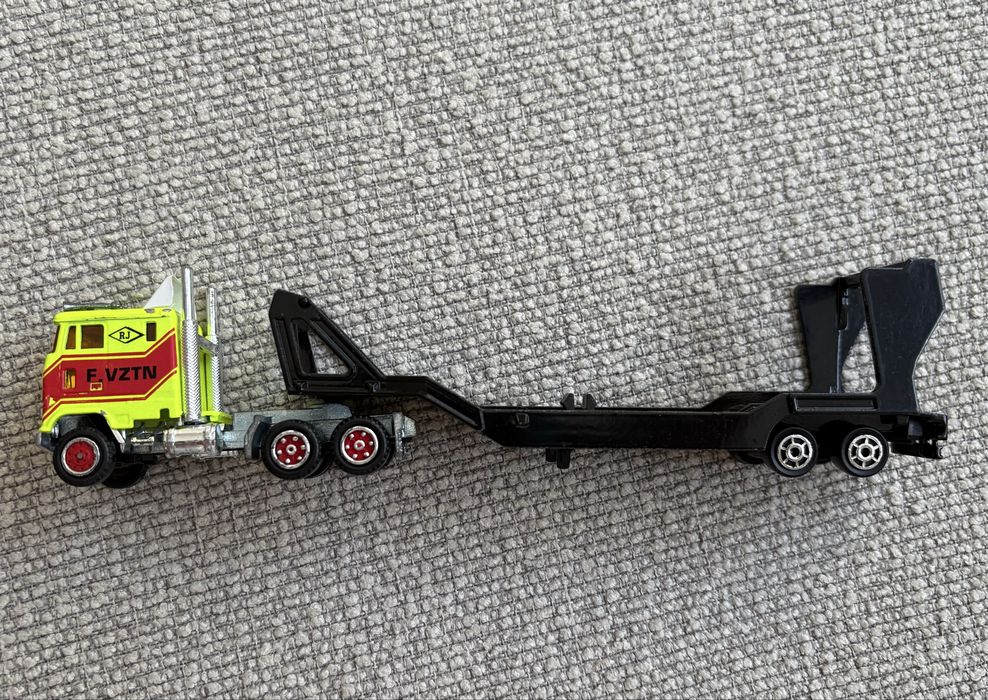 Majorette Ford CLT 9000 / transporter / made in France