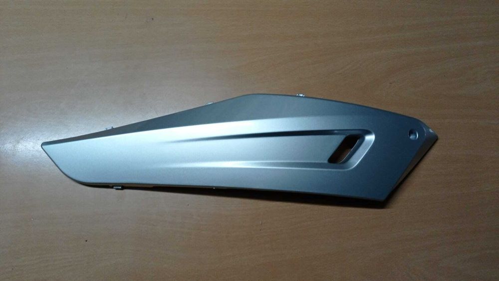 CARENAGEM TRASEIRA ESQ. SYM CITYCOM 300 REF: 64314-LEA-000-SO