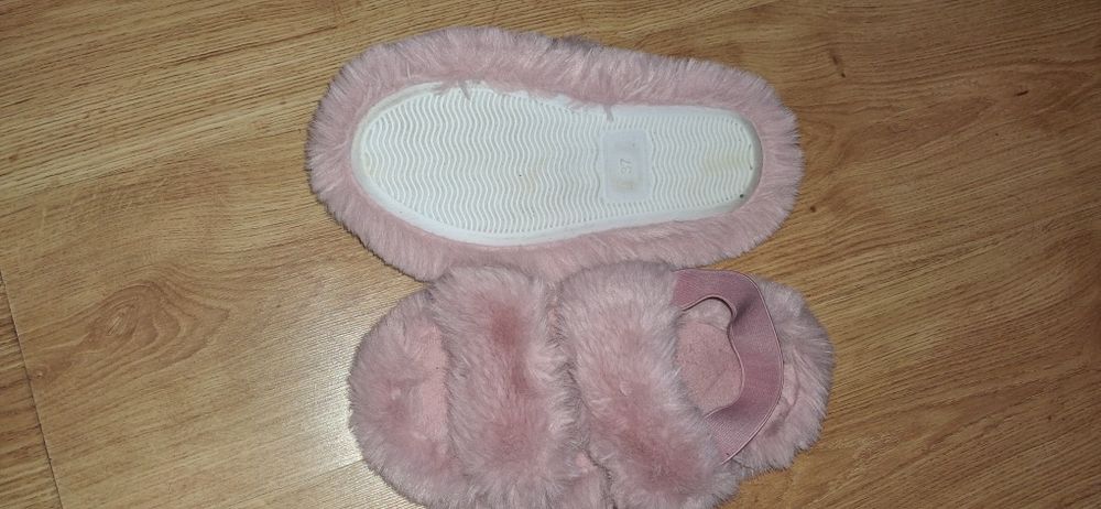 Kapcie damskie roz 37