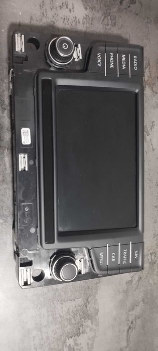 VW Passat B8 / Golf 7 / Tiguan – штатний дисплей 6,5" з навіг.