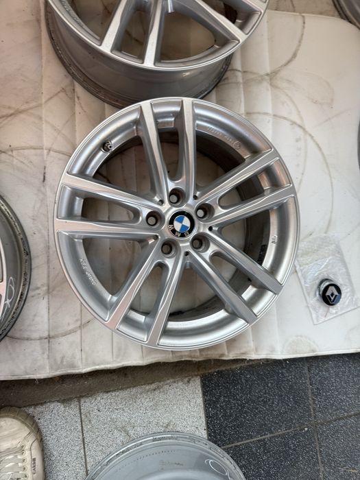 Felgi aluminiowe Uniwheels ET 27 7,5jx17” 5x112 Audi BMW
