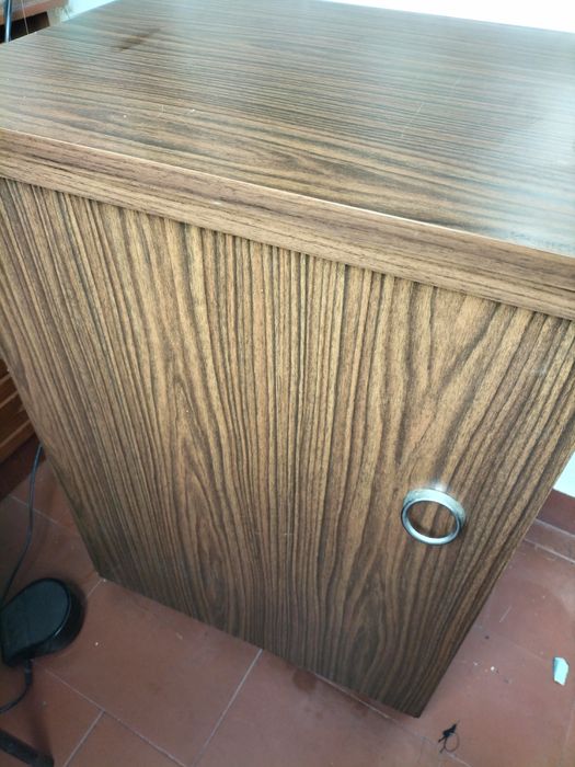 Máquina de costura elétrica