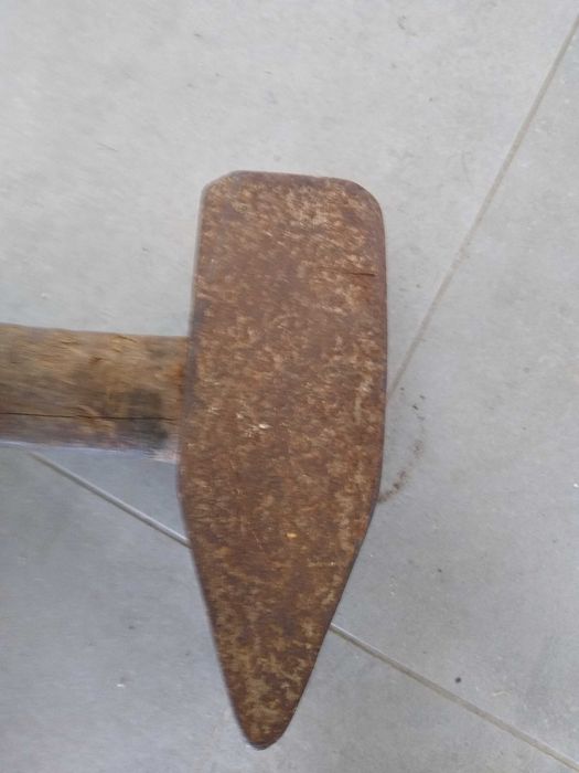 Młot 8kg młotek  budowlany ślusarski do gospodarstwa.