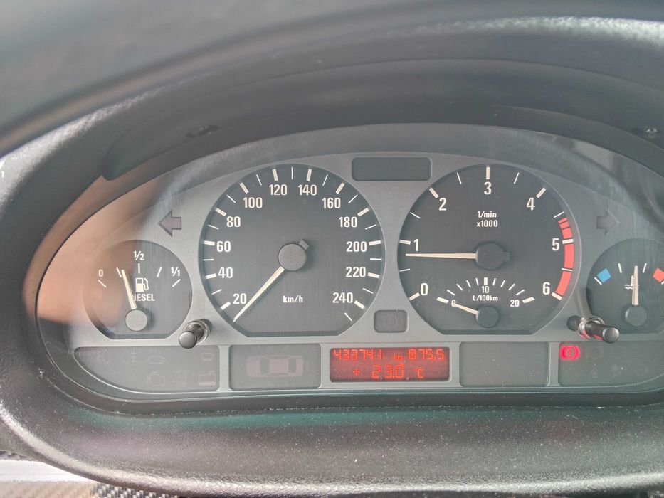BMW séria 3 universal E46