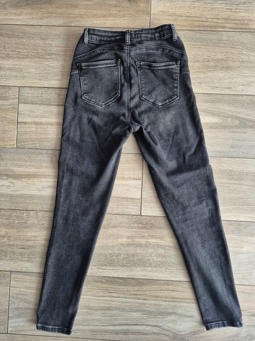 Spodnie jeansowe damskie rurki