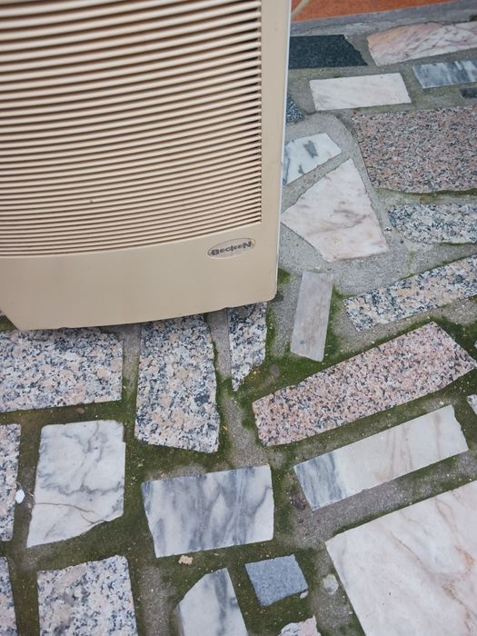 Desumidificadore,recuperadore de humidade, a trabalhar bem .