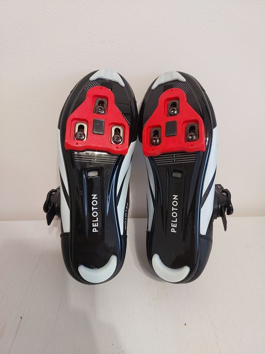 Нове Веловзуття Peloton 37 розмір