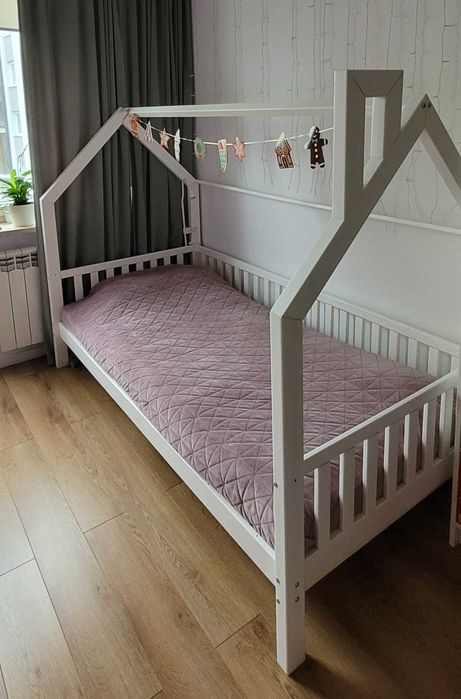 Podwójne łóżko domek marki Luletto