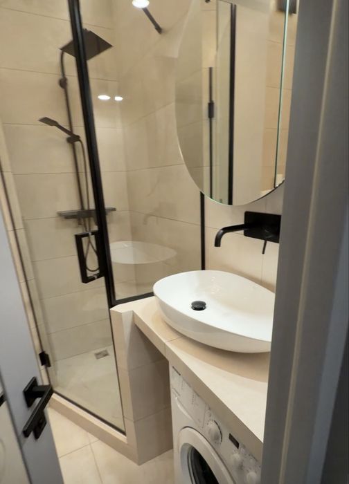 Акрополь-1  ПАРК ПЕРЕМОГИ. Перша здача. Ремонт.Балкон.