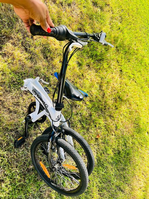 Bicicleta Dobrável Berg– Branca/Preto (Adulto ou Criança)