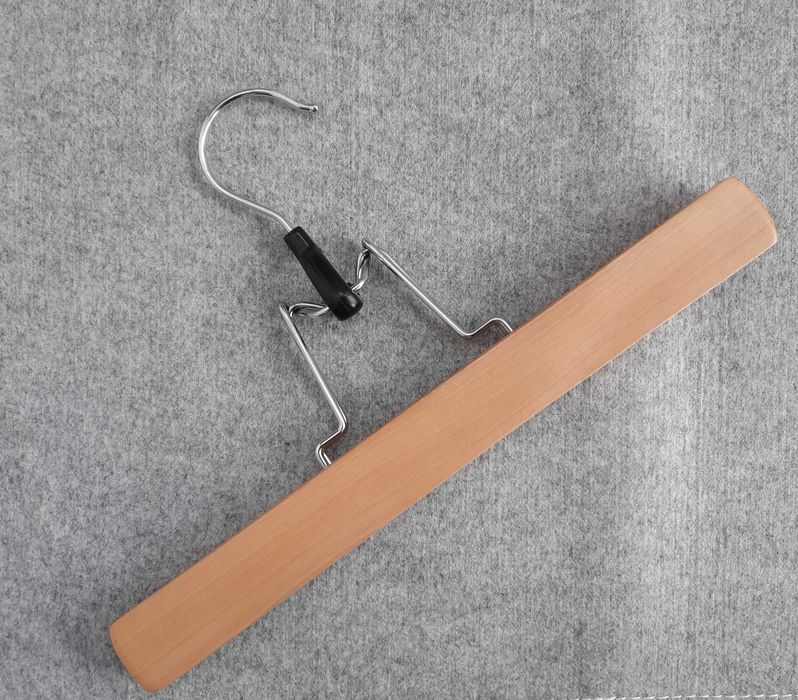 Conjunto de Cabides Dourados+Mola