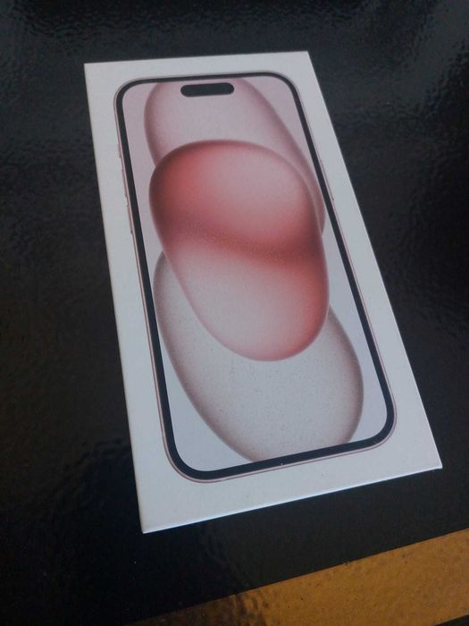 iPhone 15 pink 128 GB