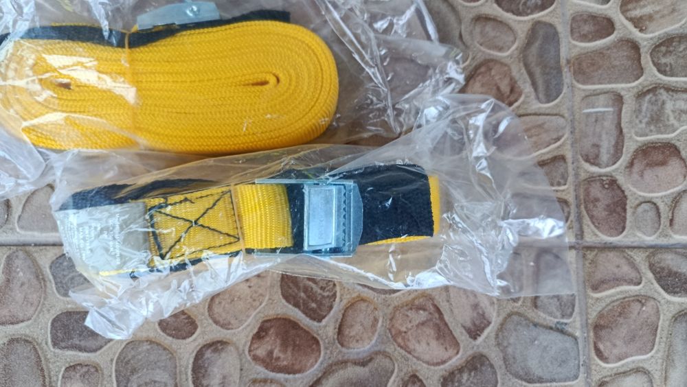 Стяжний ремінь для вантажу