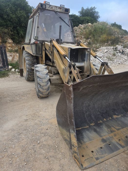 JCB 3cx Retoescavadora