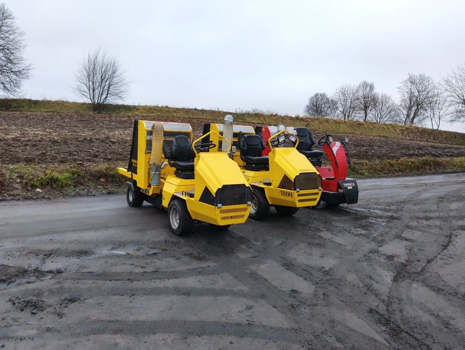 Ścielarka do słomy Samojezdna TWINCA Mighty  / rozrzutnik słomy spalin