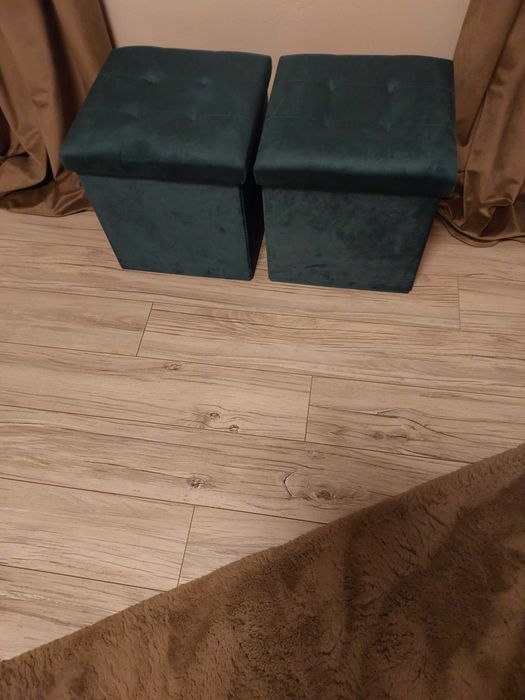 Dwie pufy ze schowkiem nowe