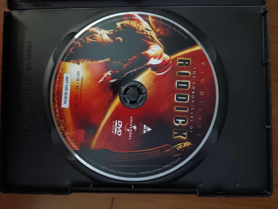 filme dvd original - as crônicas de riddick