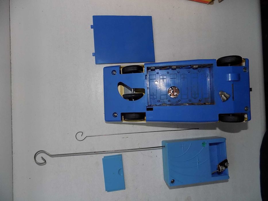 Радиоуправляемая машинка Вираж СССР в рабочем состоянии