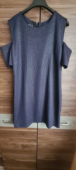 Sukienka granatowa błyszcząca na grubych ramiączkach