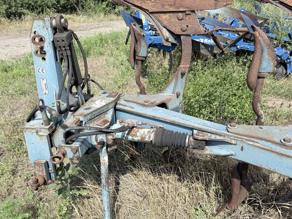 Плуг Rabe Werk Albatros , має 5 корпусів  захват 50 см