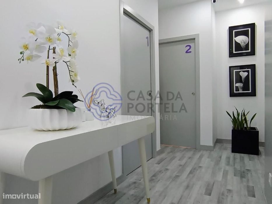 Loja Remodelada para Venda – Galerias Comerciais Paris, São Cosme,