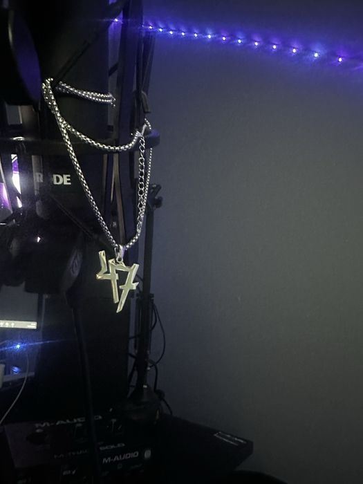 47 oki chain naszyjnik