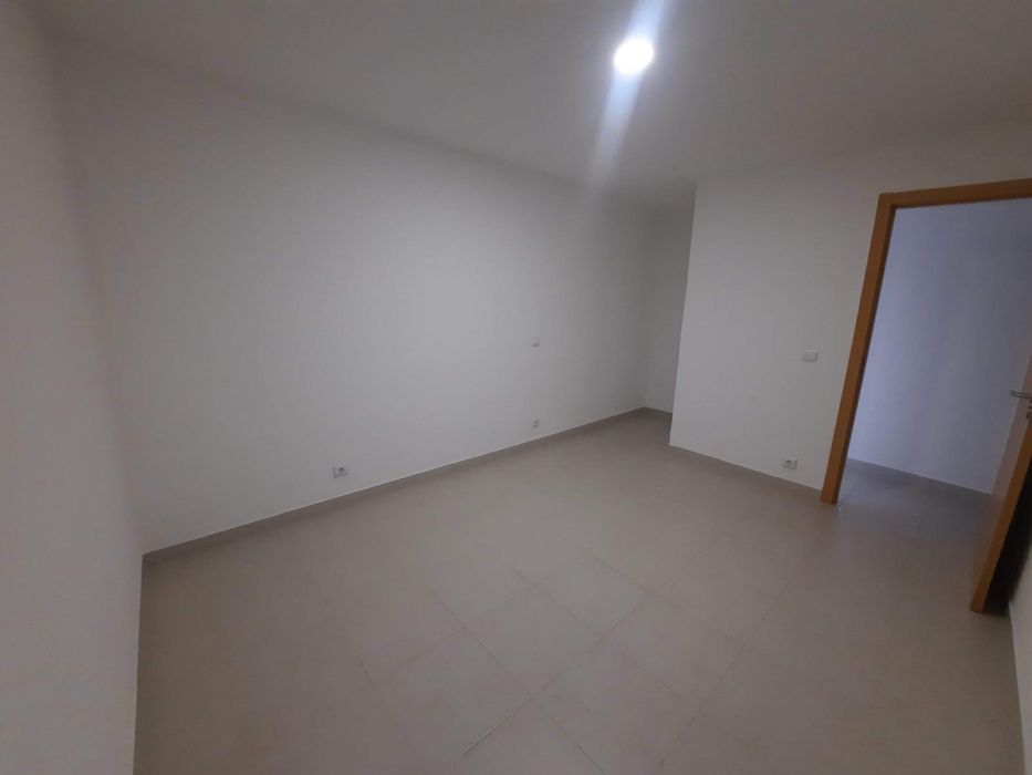 Apartamento T2 semi-mobilado