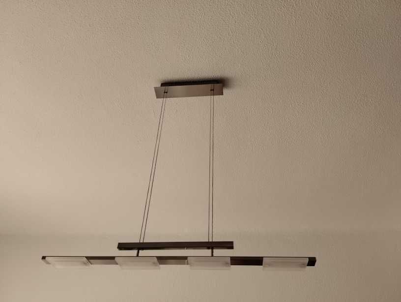 Candeeiro de teto regulável