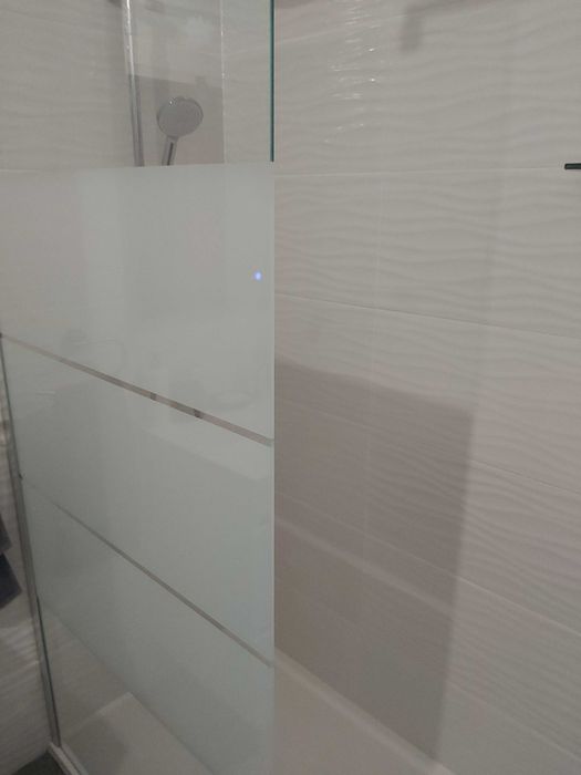 Painel de duche fixo