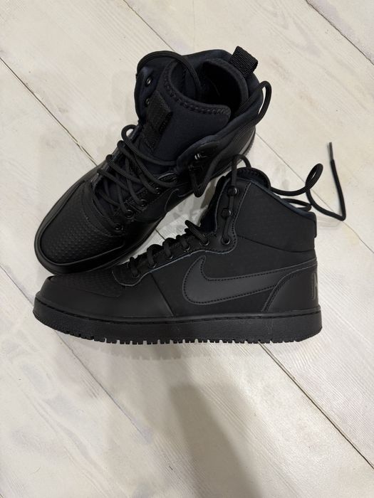 Nike court borough mid winter black р 41,42.