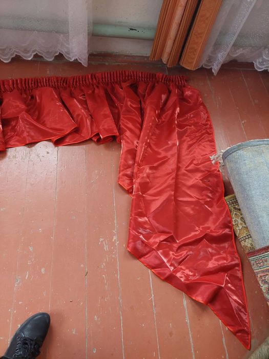 Продам штору выс1,60 длина2,00