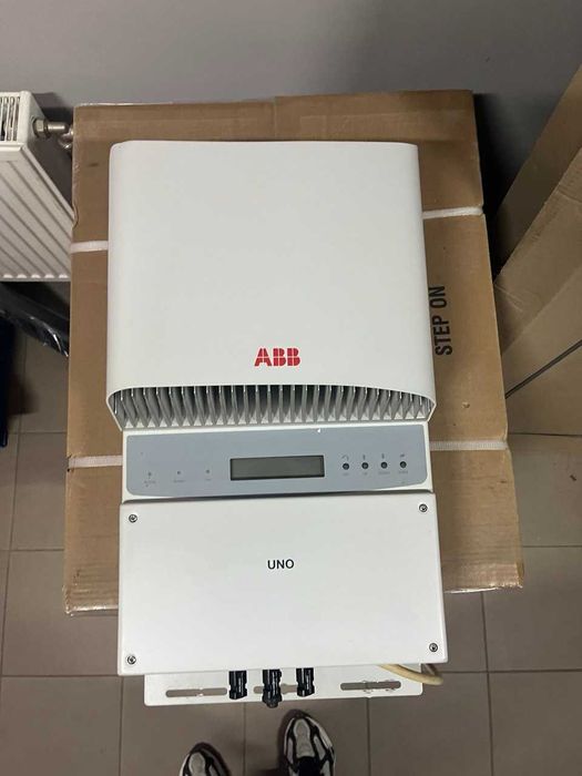 Вживаний Інвертор для сонячних панелей 4,2 кВт ABB PVI-4.2-TL-OUTD