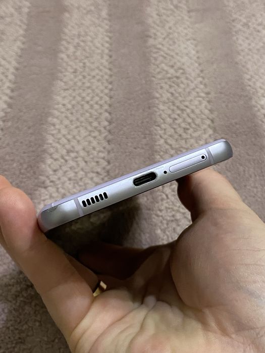 Телефон Samsung S21 FE 5g