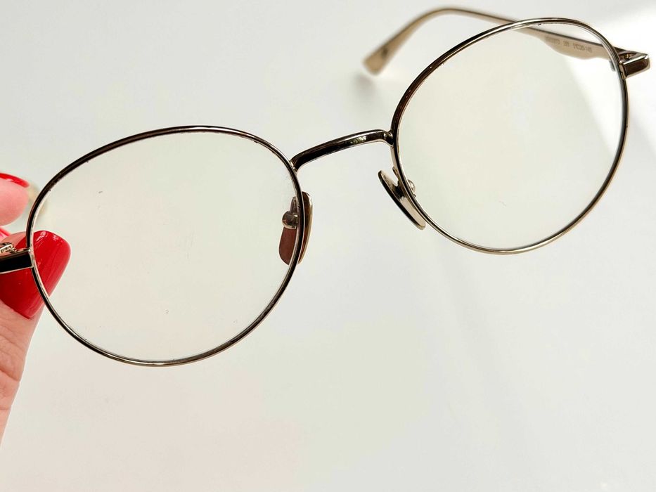 Óculos Gucci armação dourada