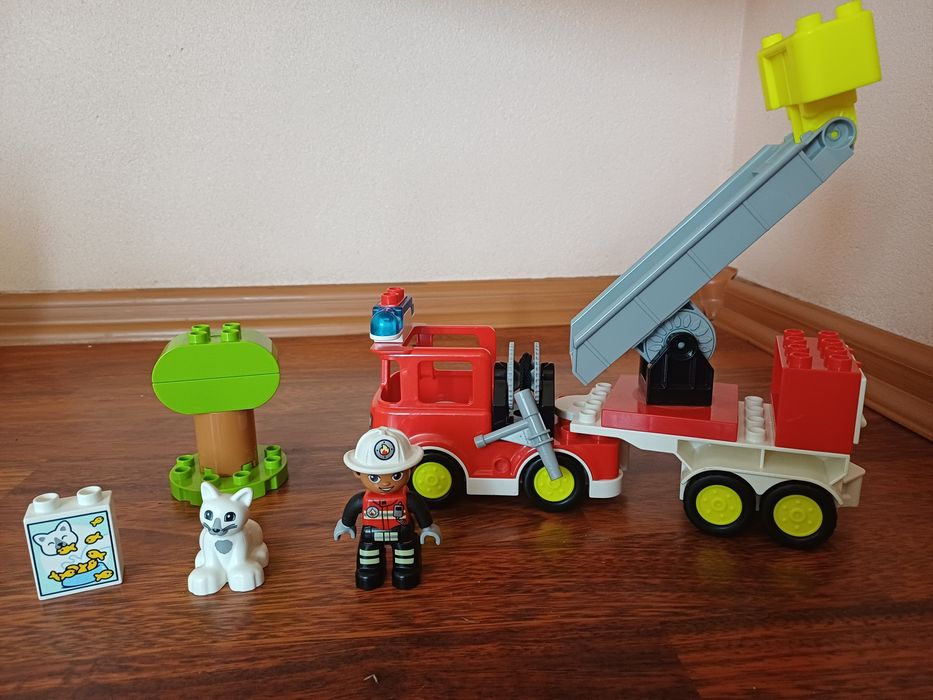 Лего Lego duplo дупло пожежна машина