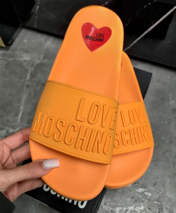 Klapki Love Moschino r38 pomarańcz